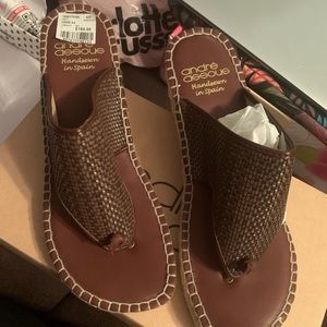 Sandal’s